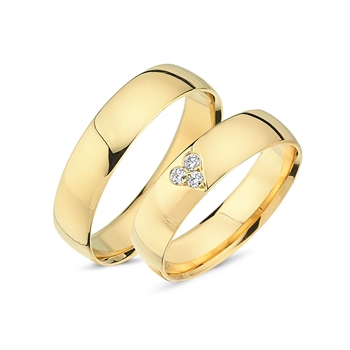 Vielsesringe i 14 kt guld med 3 brillanter. A9902
